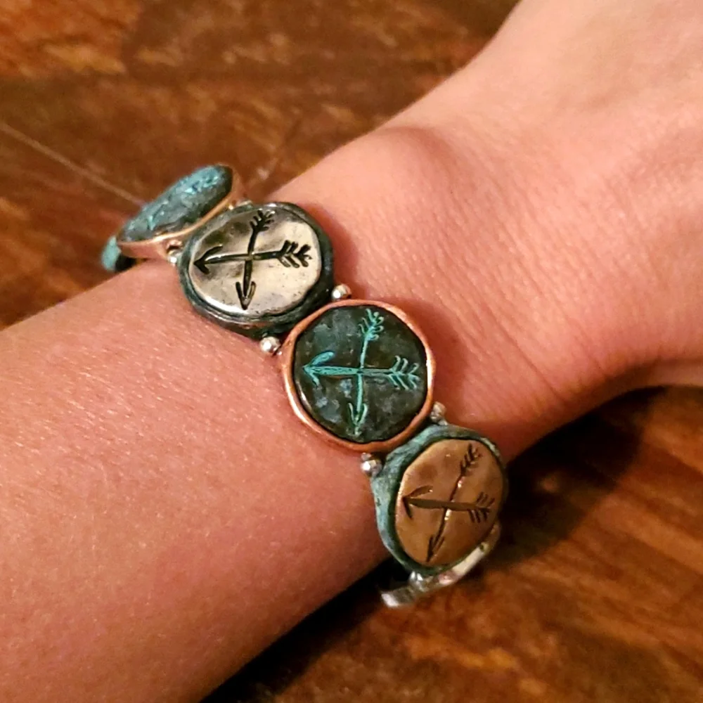 NEW! Bracelet Boho Crossed Arrow Stretch Bracelet - Picture 2 of 3